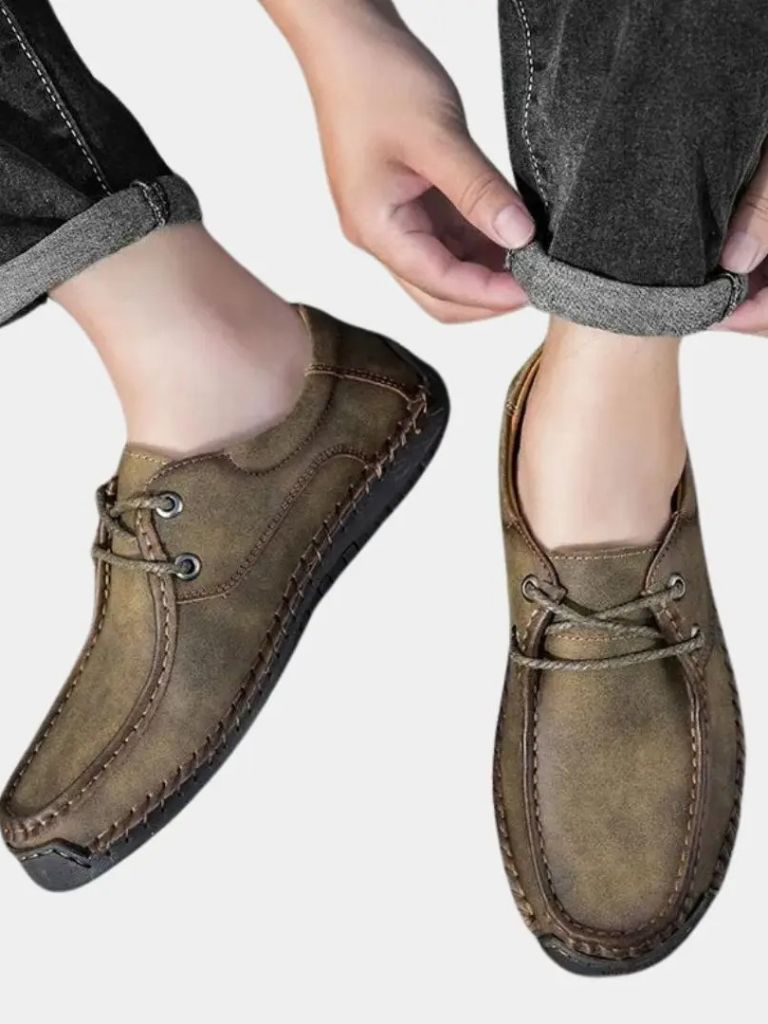 Classic Wanderer Men's Shoes - Vailor & Veil