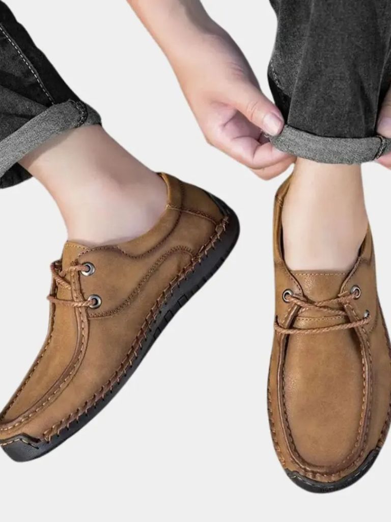 Classic Wanderer Men's Shoes - Vailor & Veil