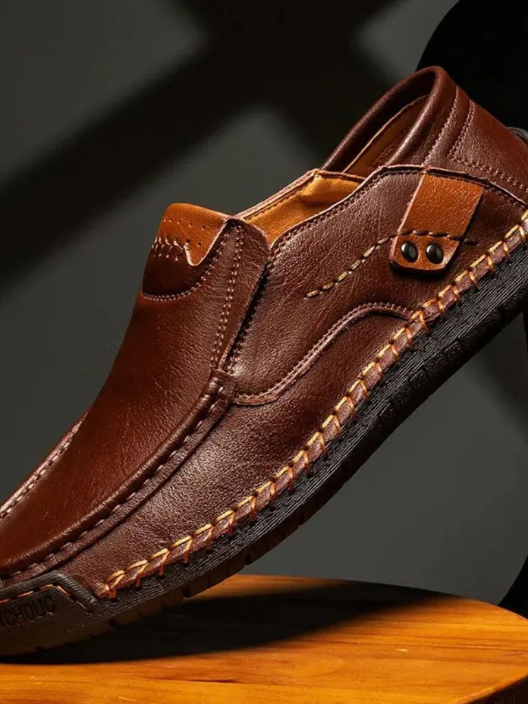 Comfortable Leather Moccasins Shoes - Vailor & Veil