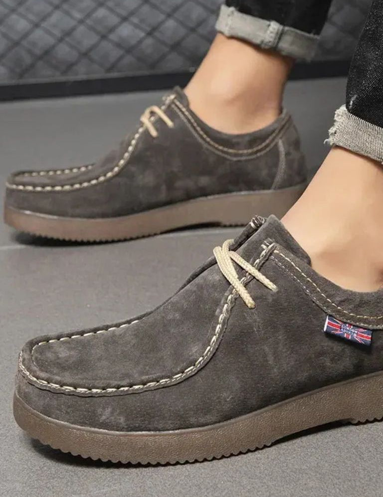 comfortable-luxurious-elegant-moccasins-shoes-cross-crown-440822.jpg