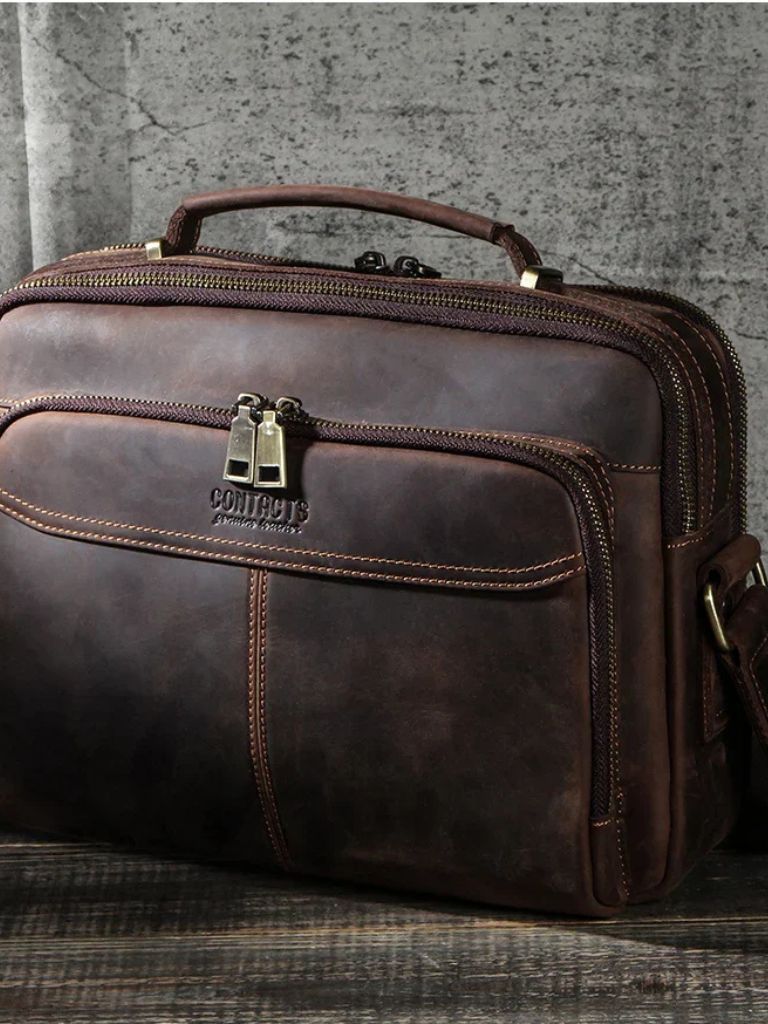 Logan Casual Crossbody - Vailor & Veil