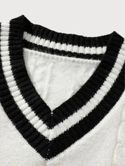 Minimalist V-Neck Sweater - Vailor & Veil