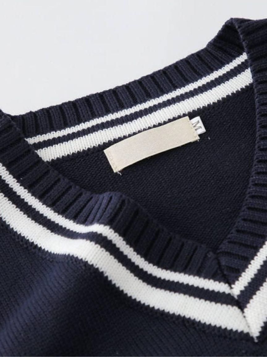 Old Money Essential Knit Vest - Vailor & Veil